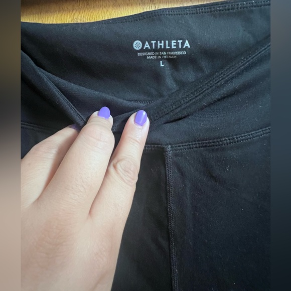 Athleta black leggings size Large w/ 2 back zip pockets - Picture 2 of 4